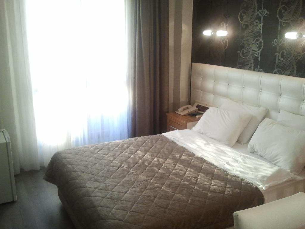 Hotel Kocaman Измир Екстериор снимка