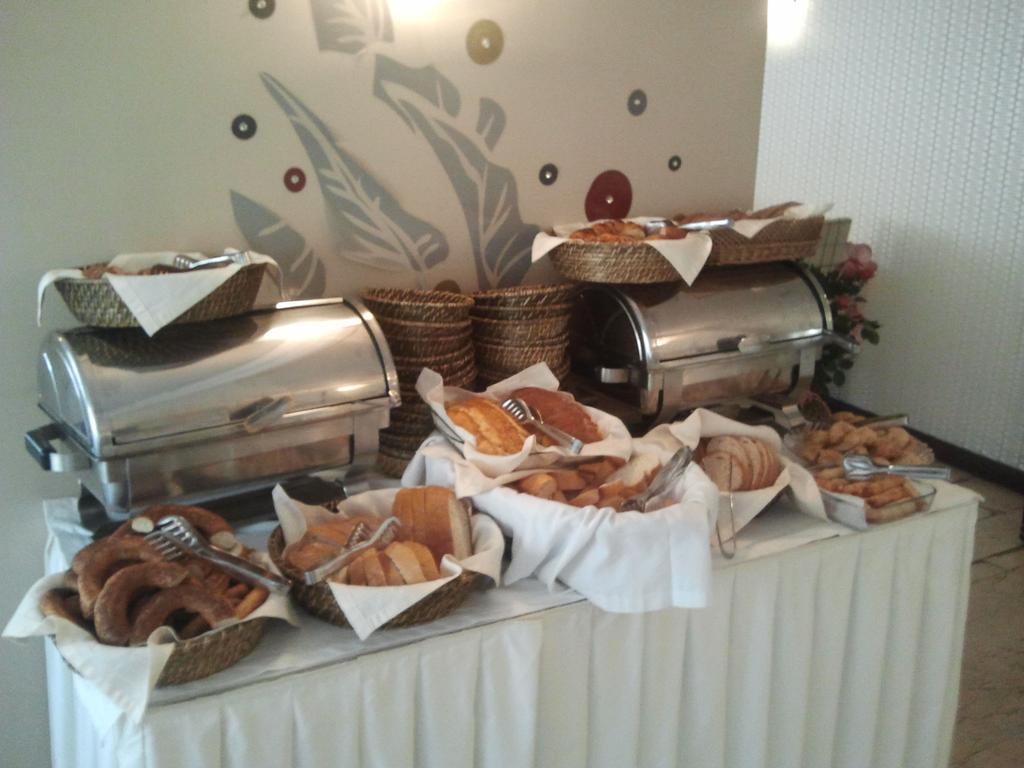 Hotel Kocaman Измир Екстериор снимка