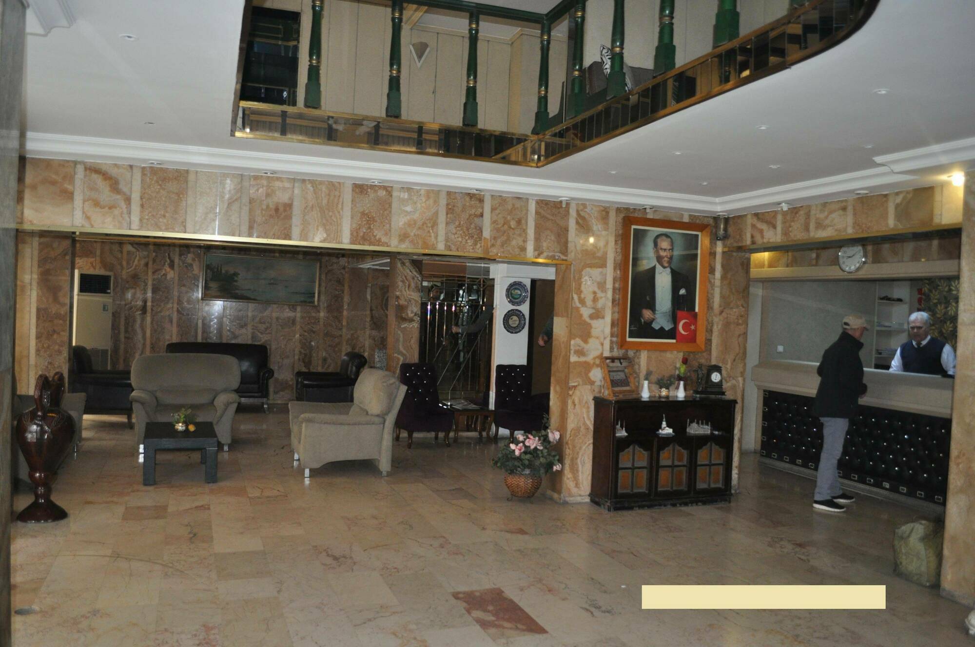 Hotel Kocaman Измир Екстериор снимка