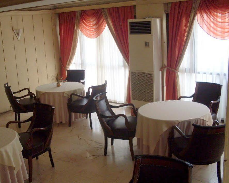 Hotel Kocaman Измир Екстериор снимка