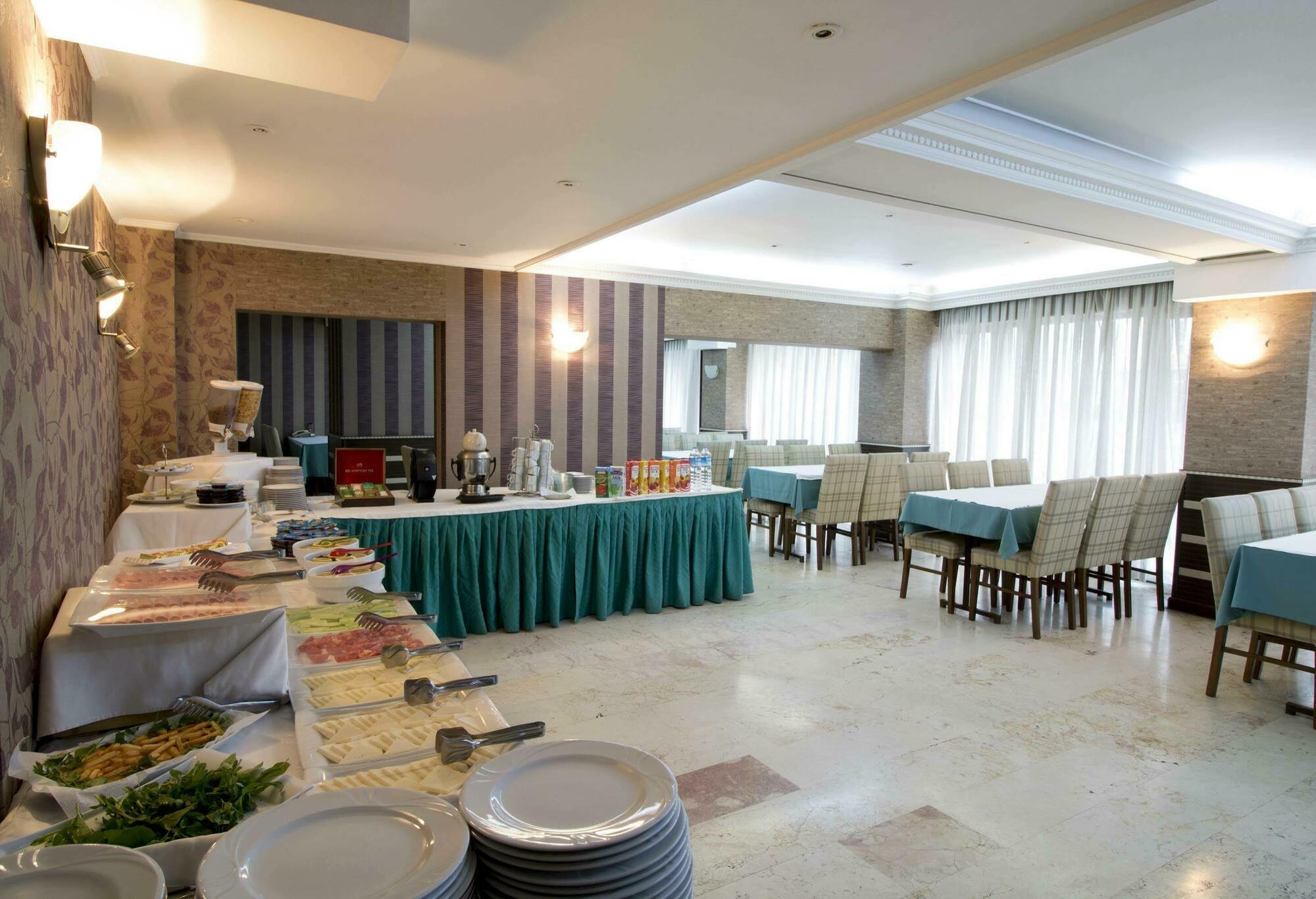 Hotel Kocaman Измир Екстериор снимка