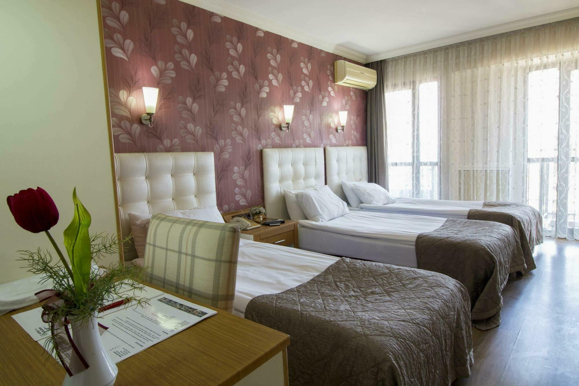 Hotel Kocaman Измир Екстериор снимка