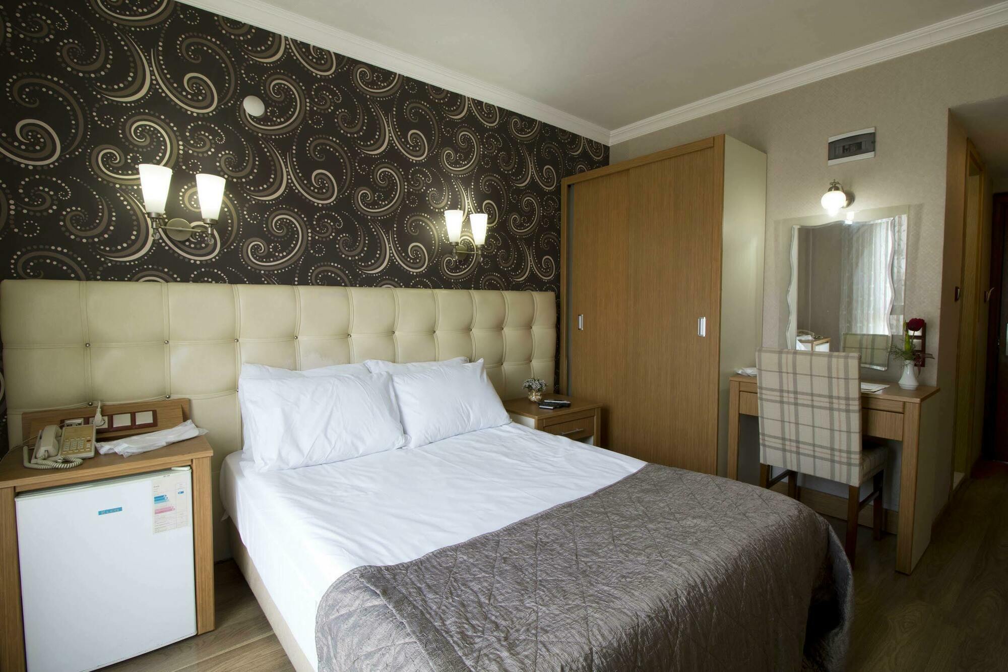 Hotel Kocaman Измир Екстериор снимка